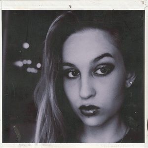 Meet your Posher, Jillienne